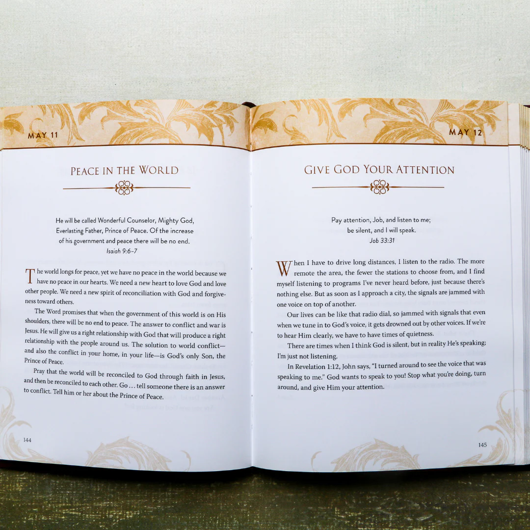 Fixing My Eyes on Jesus: Daily Moments in His Word (A 365-Day Devotional) – The Perfect Christian Gift for Lent and Easter - Image 12