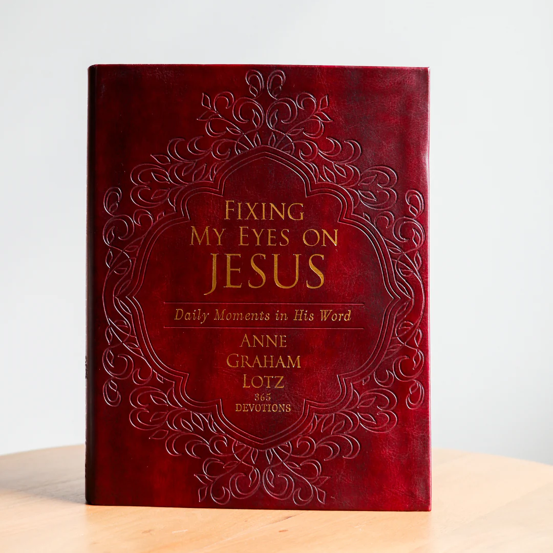 Fixing My Eyes on Jesus: Daily Moments in His Word (A 365-Day Devotional) – The Perfect Christian Gift for Lent and Easter - Image 17