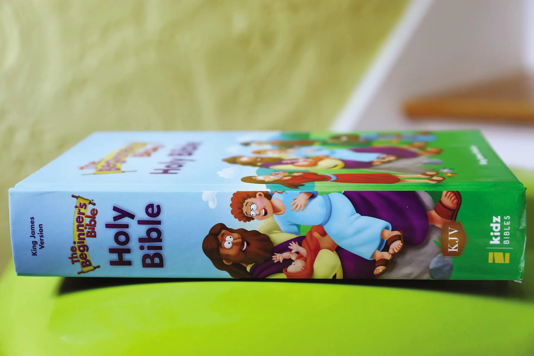 KJV, The Beginner's Bible Holy Bible, Hardcover - Image 3