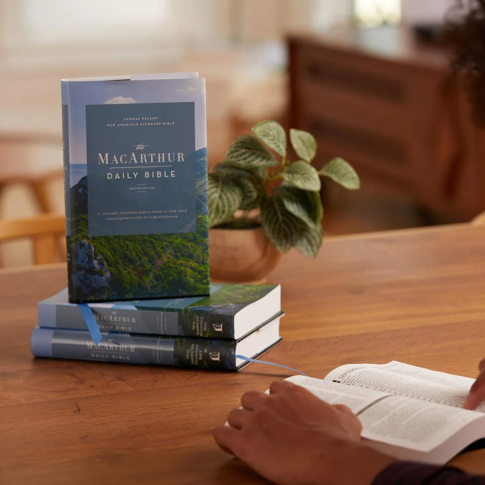 NASB, MacArthur Daily Bible, 2nd Edition, Comfort Print - Image 20