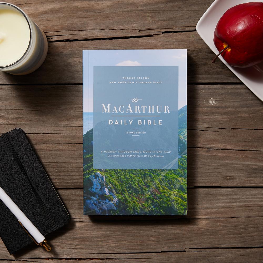 NASB, MacArthur Daily Bible, 2nd Edition, Comfort Print - Image 4