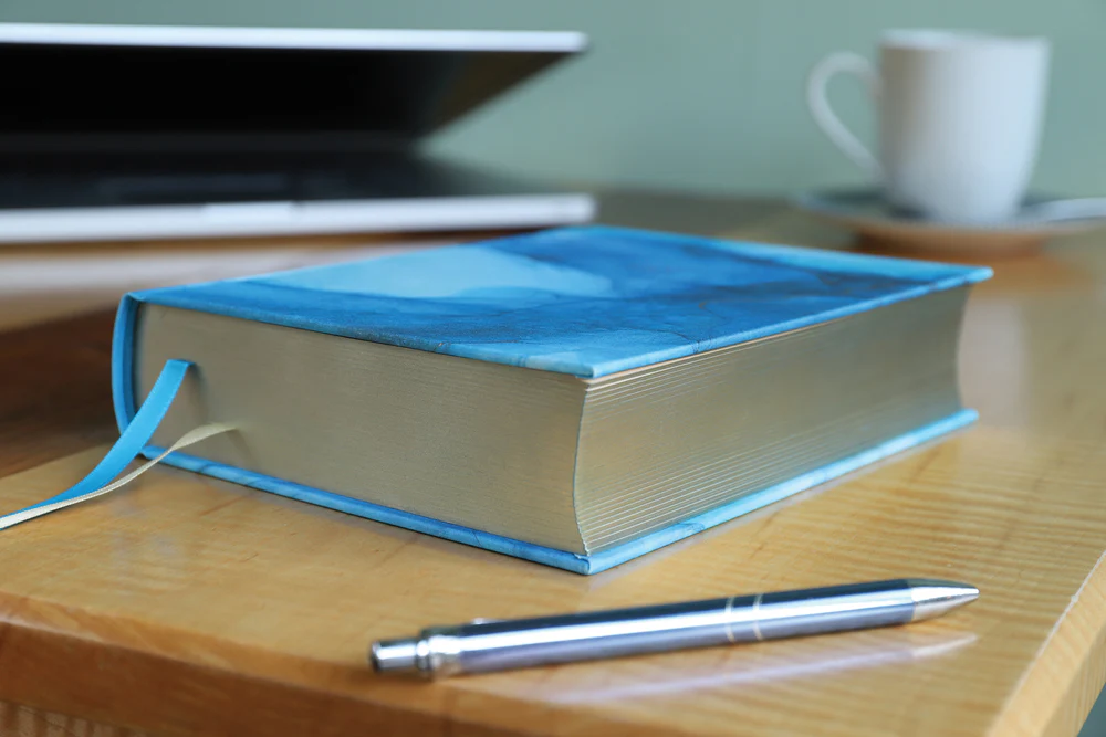 NIV, Artisan Collection Bible, Gilded Edges, Red Letter Edition, Comfort Print - Image 14