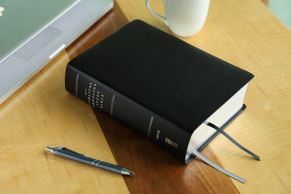 NIV, Biblical Theology Study Bible, Comfort Print: Follow God’s Redemptive Plan as It Unfolds throughout Scripture - Image 59