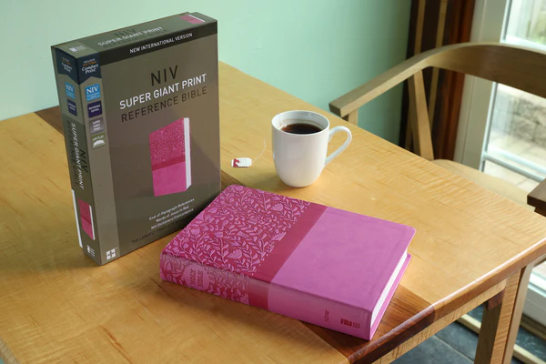 NIV, Super Giant Print Reference Bible, Red Letter Edition, Comfort Print - Image 18