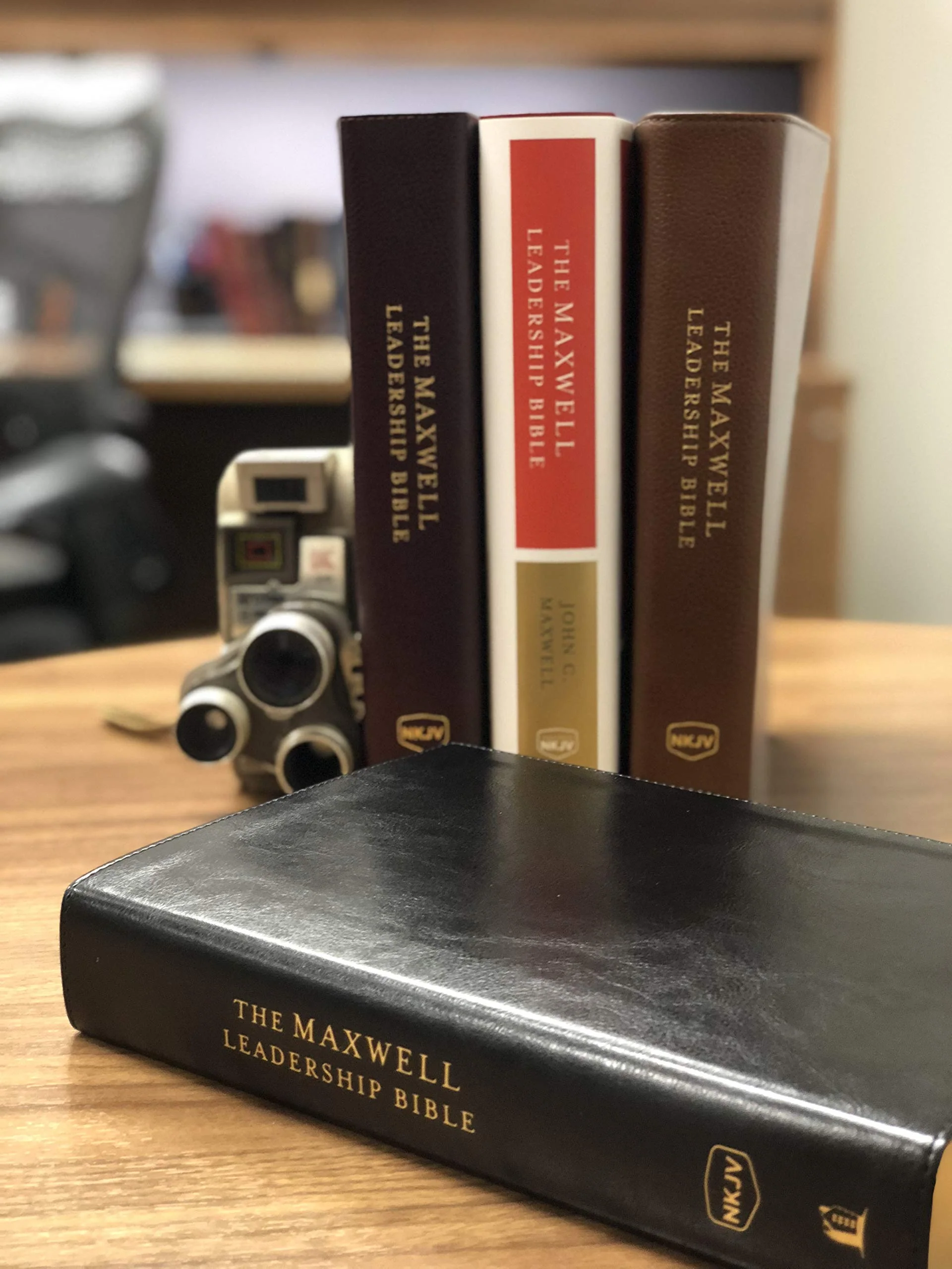 NKJV, Maxwell Leadership Bible, Third Edition, Comfort Print: Holy Bible, New King James Version - Image 16