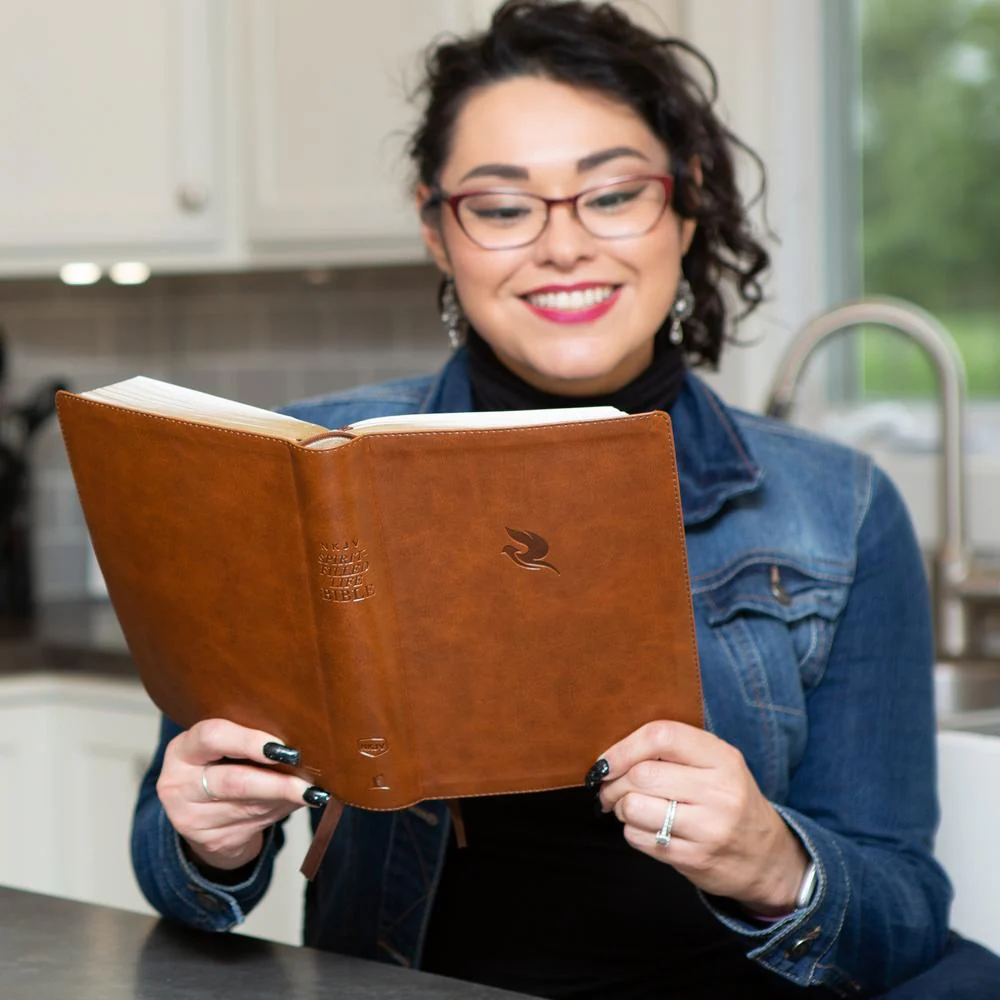 NKJV, Spirit-Filled Life Bible, Third Edition, Red Letter Edition, Comfort Print: Kingdom Equipping Through the Power of the Word - Image 25