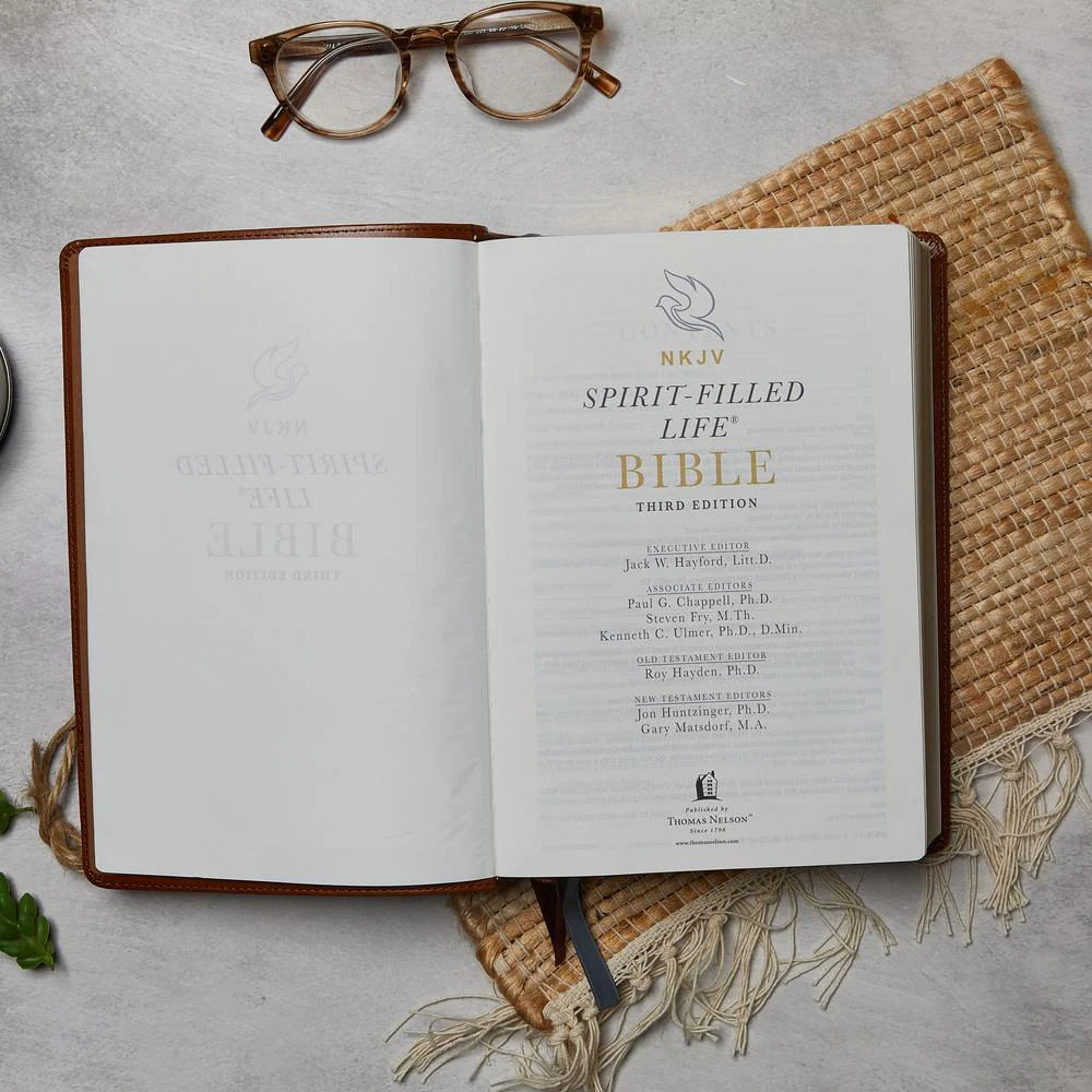 NKJV, Spirit-Filled Life Bible, Third Edition, Red Letter Edition, Comfort Print: Kingdom Equipping Through the Power of the Word - Image 50