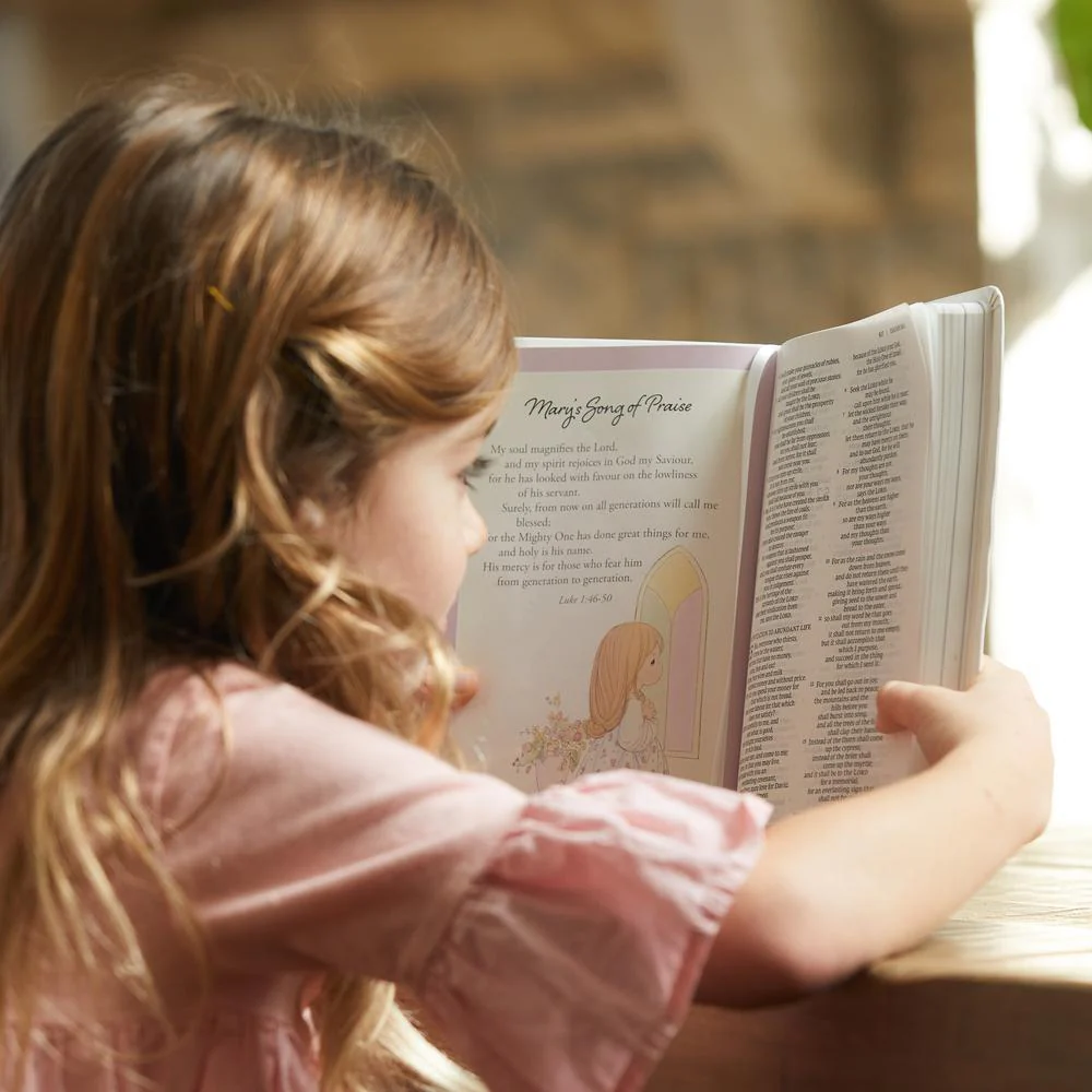 NRSVCE, Precious Moments Bible, Comfort Print: Holy Bible - Image 4