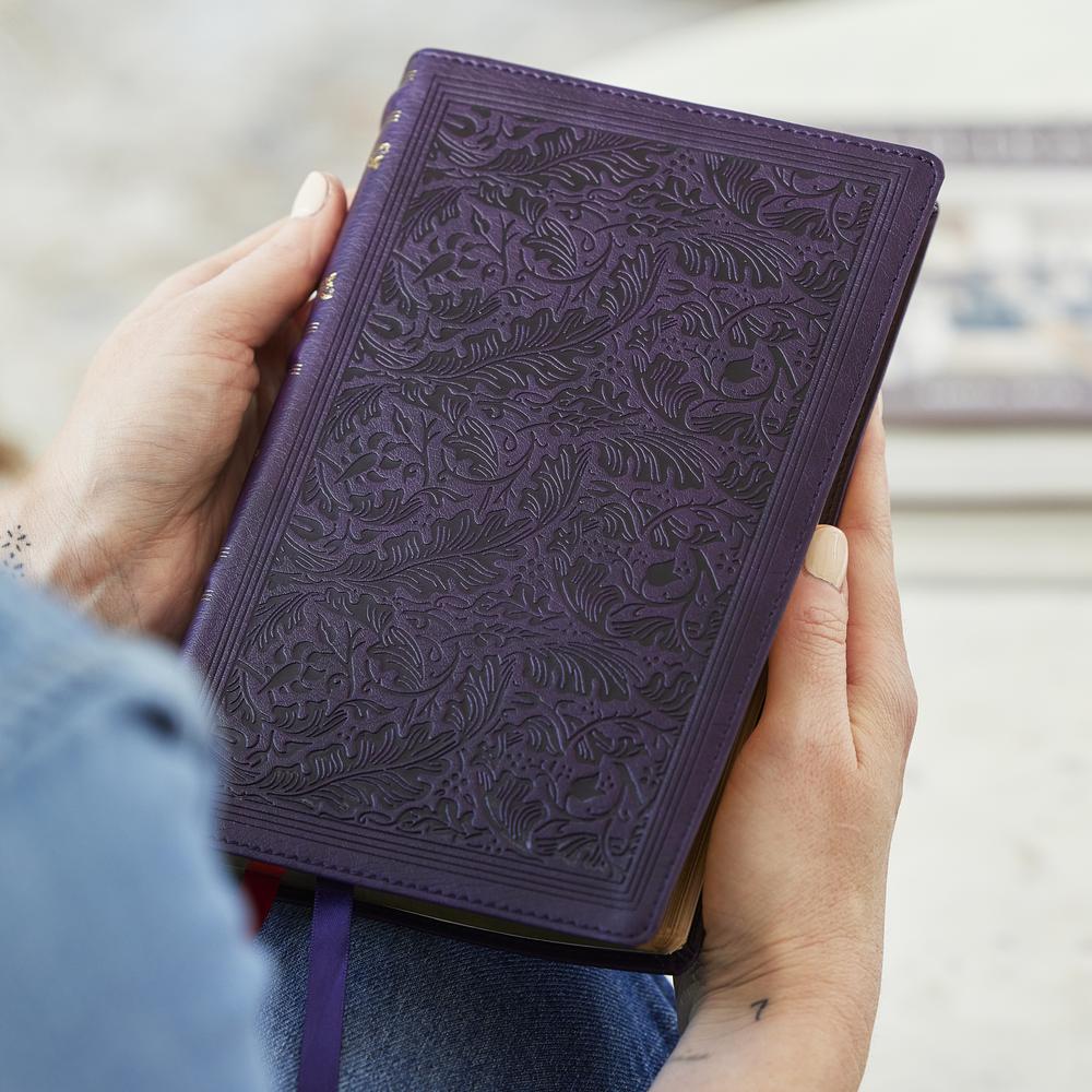 RSV Personal Size Bible with Cross References (Sovereign Collection) - Image 15