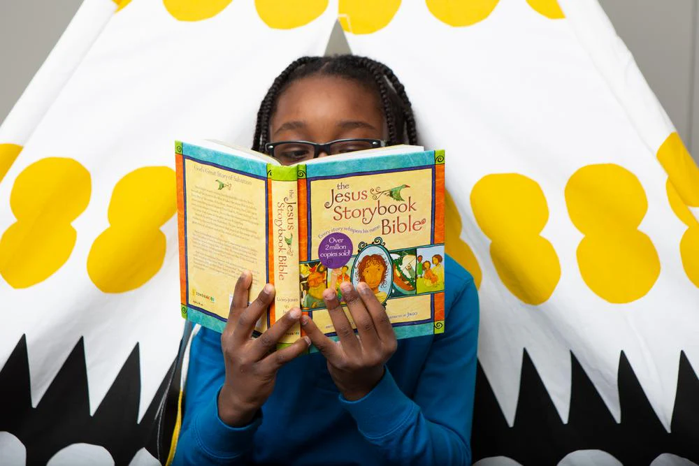 The Jesus Storybook Bible: Every Story Whispers His Name - Image 16