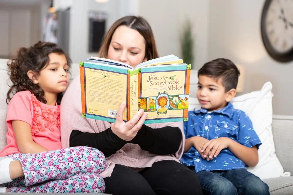 The Jesus Storybook Bible: Every Story Whispers His Name - Image 17