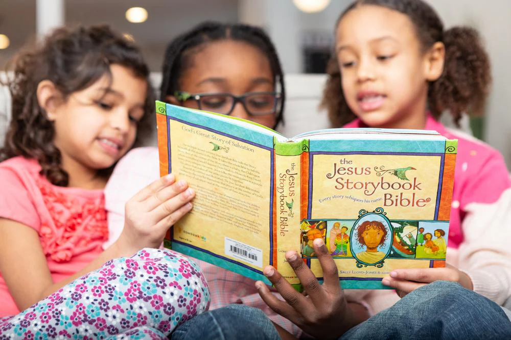 The Jesus Storybook Bible: Every Story Whispers His Name - Image 18