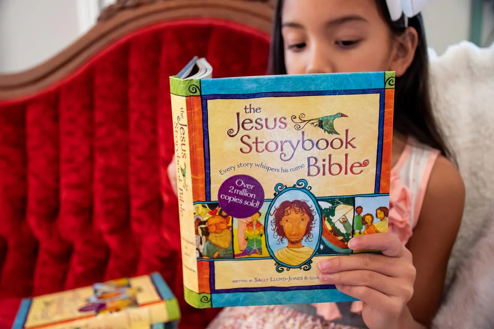 The Jesus Storybook Bible: Every Story Whispers His Name - Image 8
