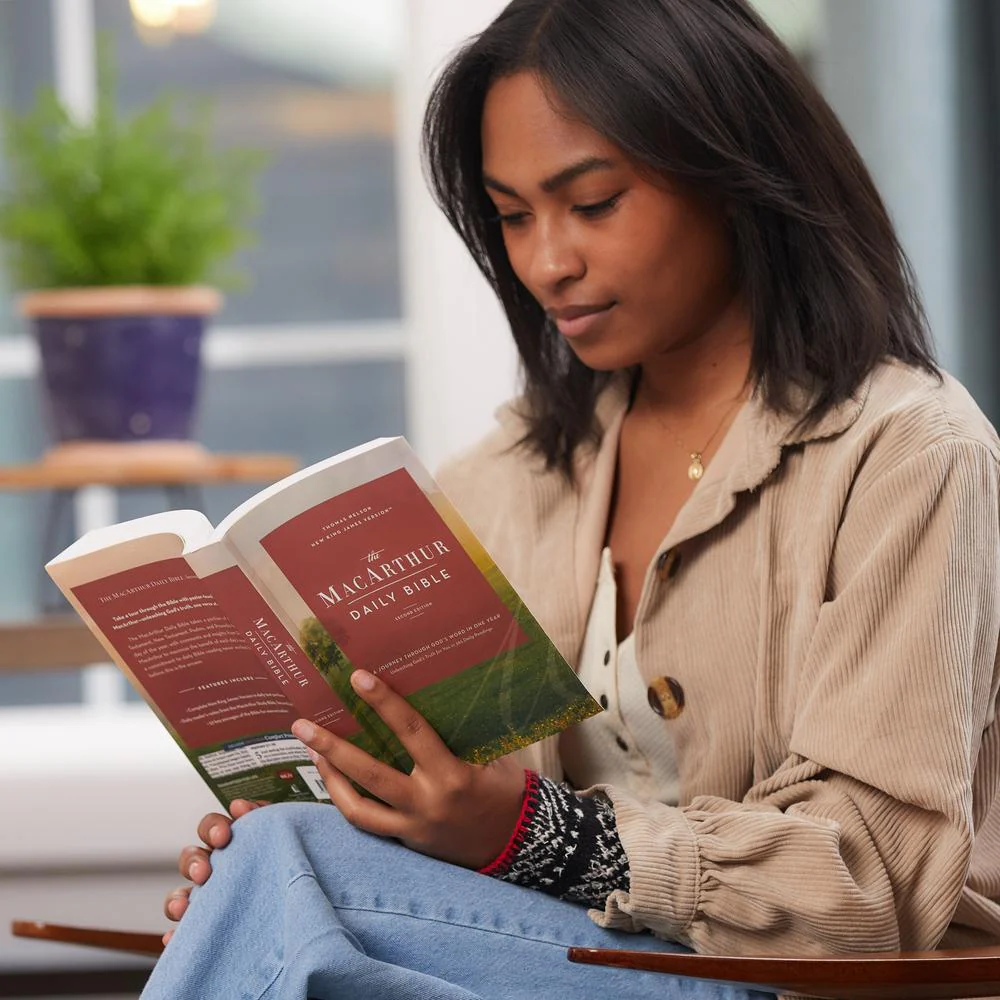 NKJV, The MacArthur Daily Bible, 2nd Edition, Comfort Print: A Journey Through God's Word in One Year - Image 11