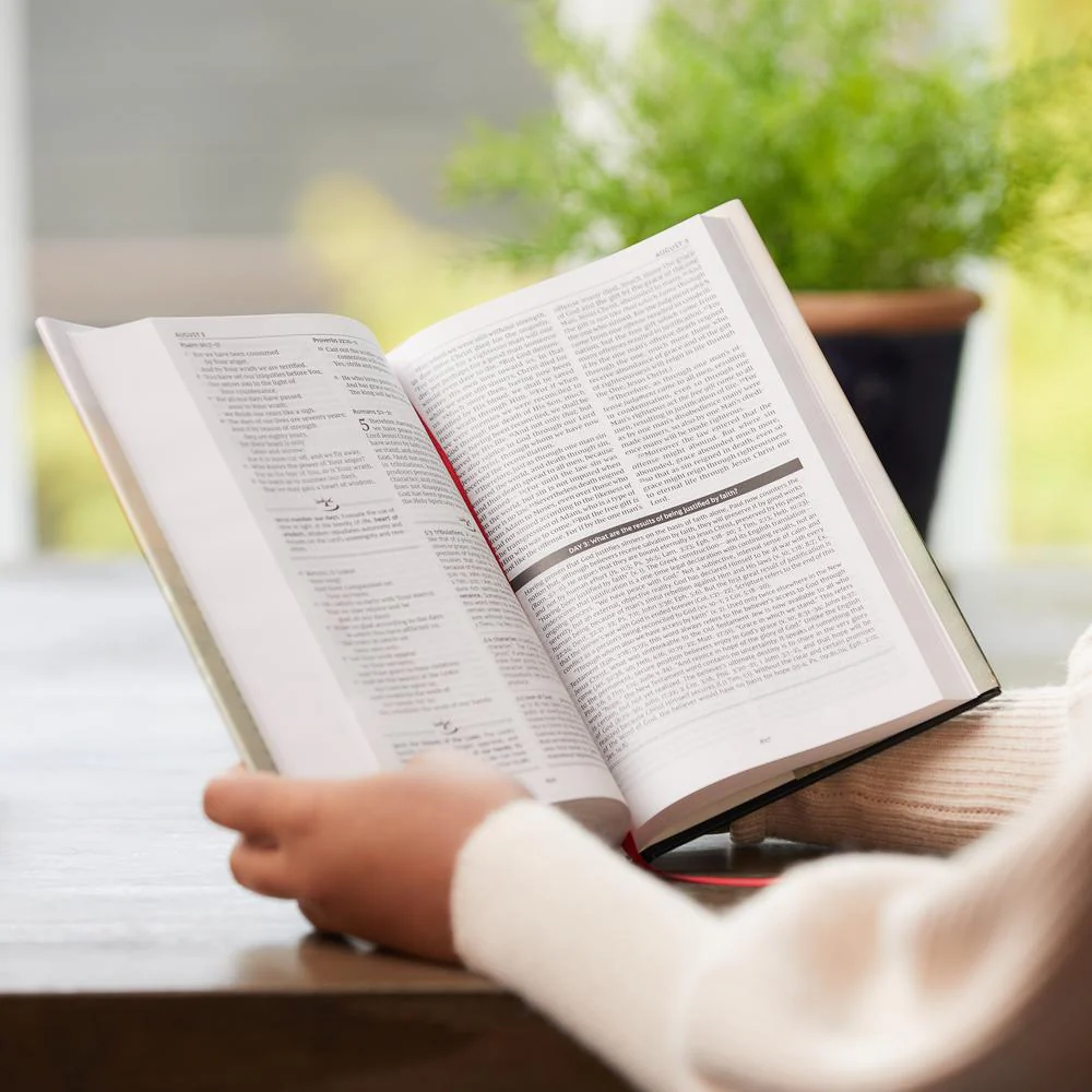 NKJV, The MacArthur Daily Bible, 2nd Edition, Comfort Print: A Journey Through God's Word in One Year - Image 14