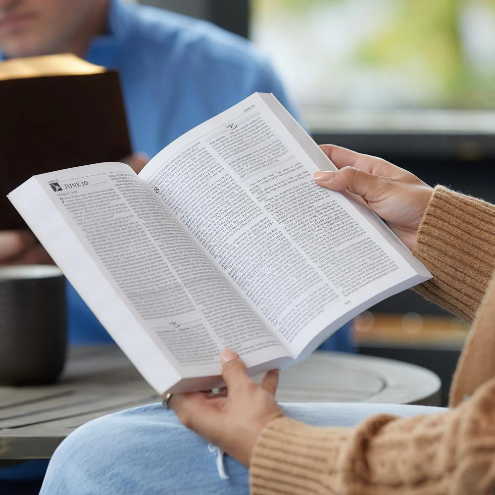 NKJV, The MacArthur Daily Bible, 2nd Edition, Comfort Print: A Journey Through God's Word in One Year - Image 16